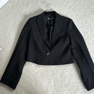 Zara cropped blazer
